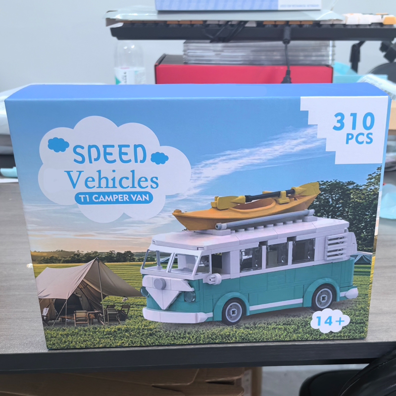 Bricklink MOC Technical Car 10 - огляд і ціна Victor Racket Jetspeed